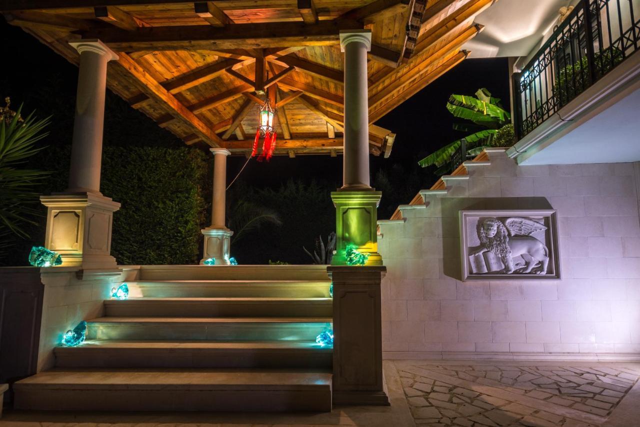 Tatiana Luxury Apartment With Private Pool By Gigi Star ไซคิย์นธอสทาวน์ ภายนอก รูปภาพ